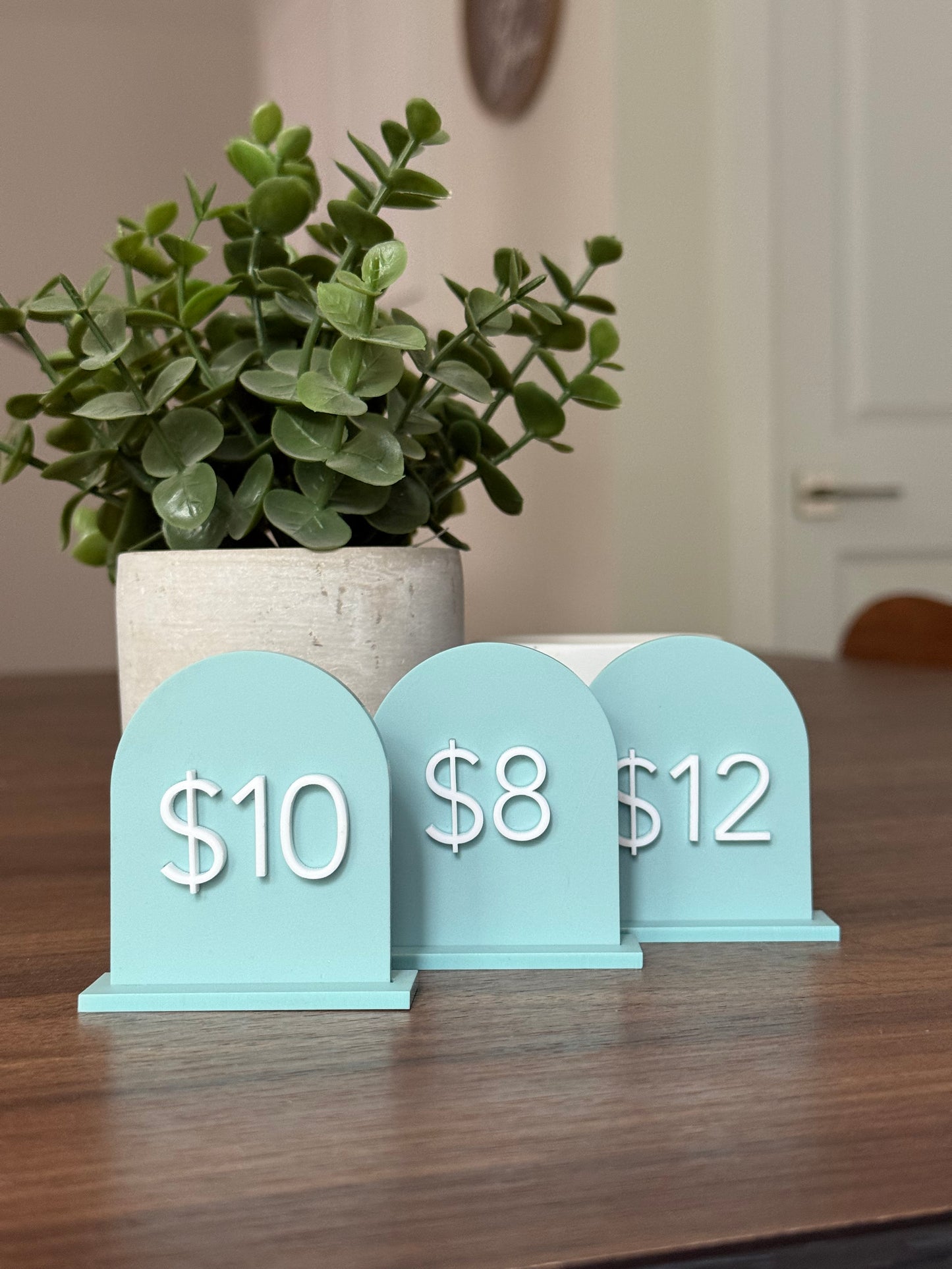 Acrylic Arch Price Signs