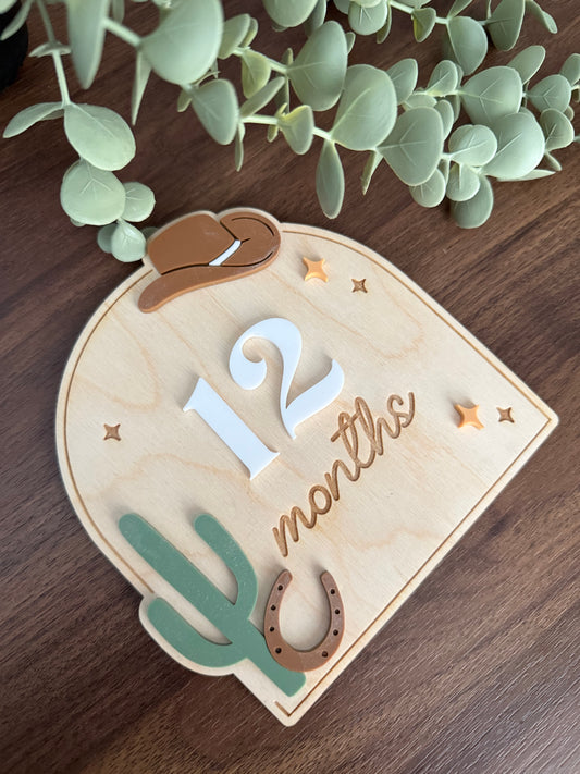 Newborn Milestone - Western