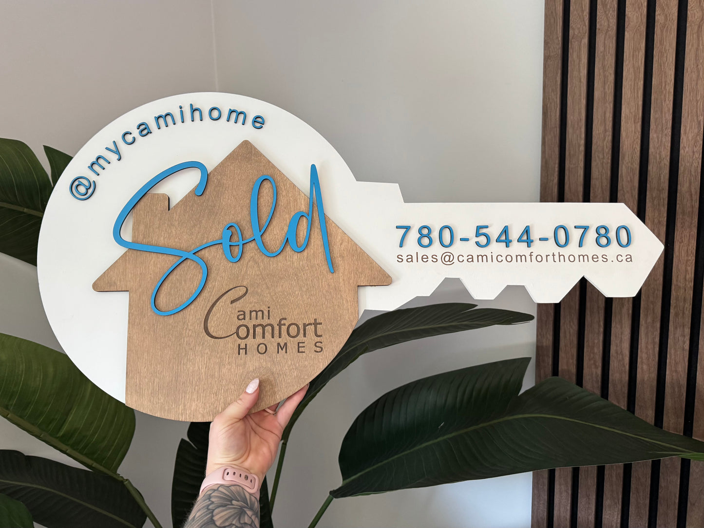 Sold Key Sign