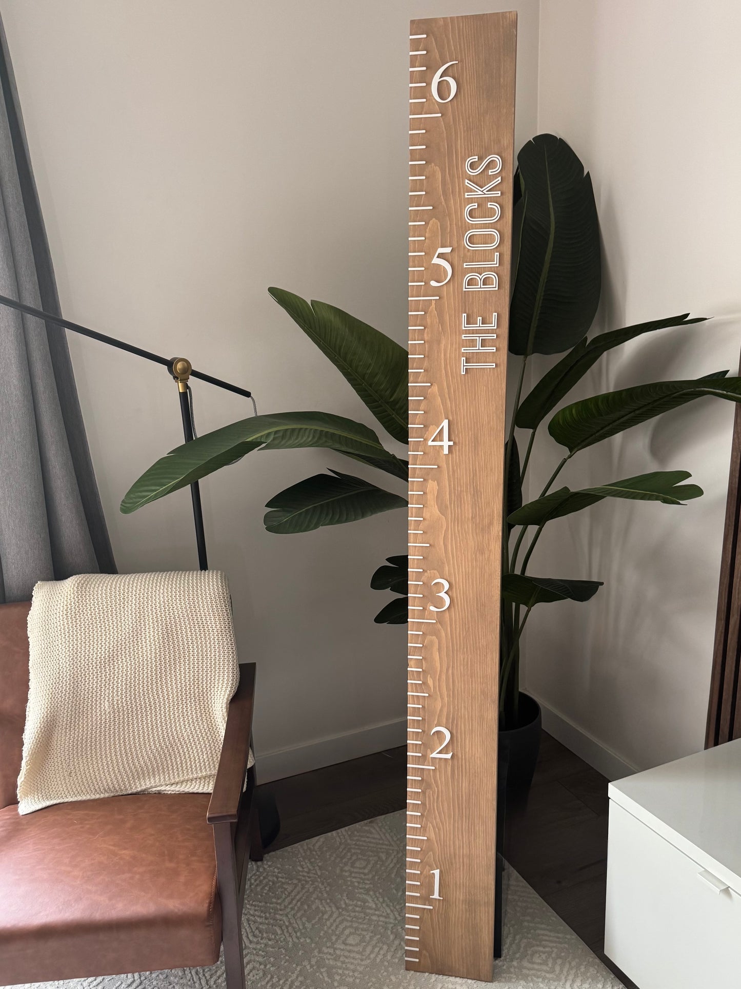 Wooden Growth Ruler - Minimal