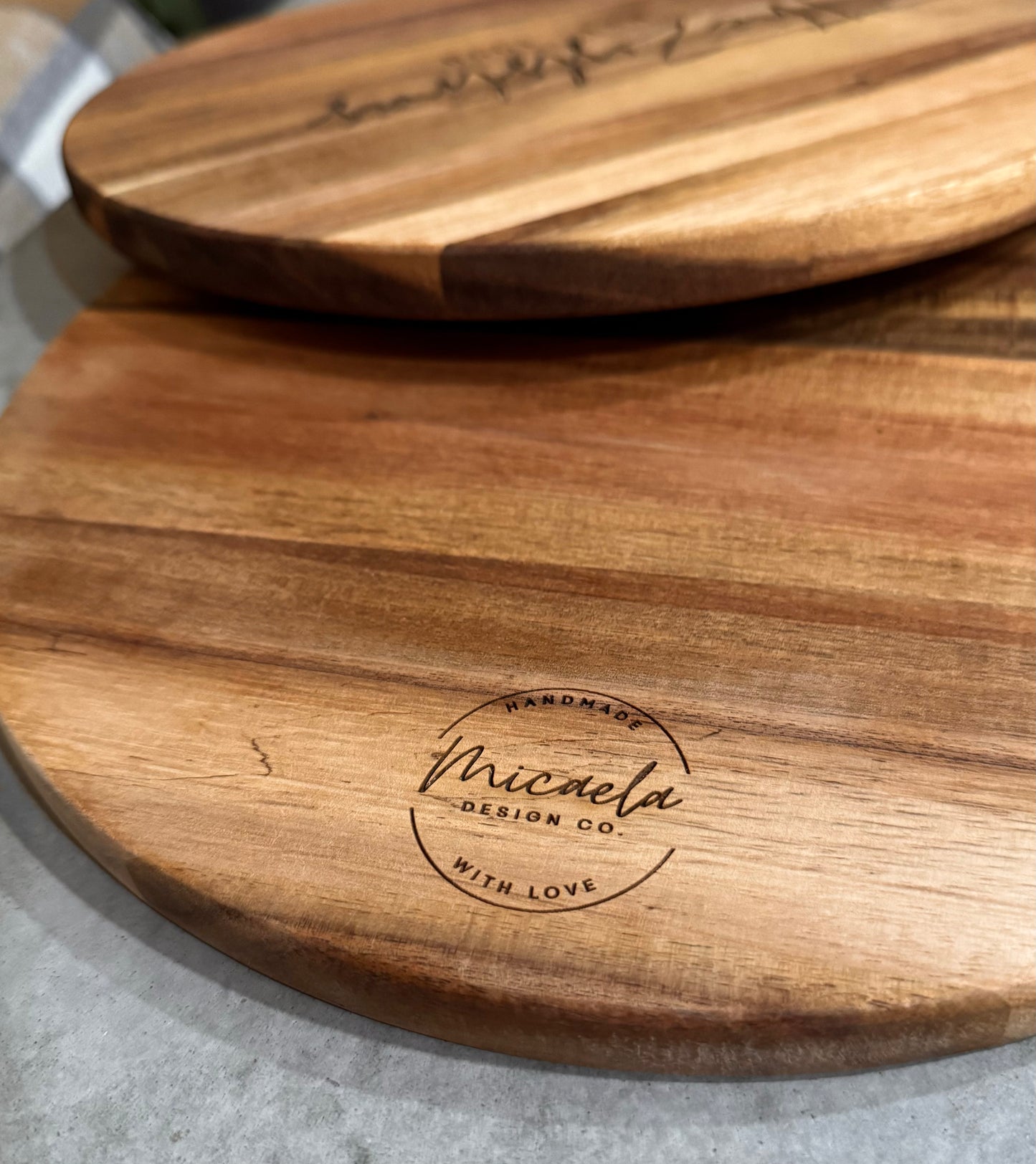 Round Acacia Serving Board - Family Name