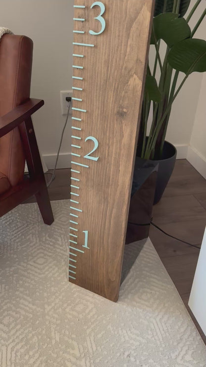 Wooden Growth Ruler - Minimal