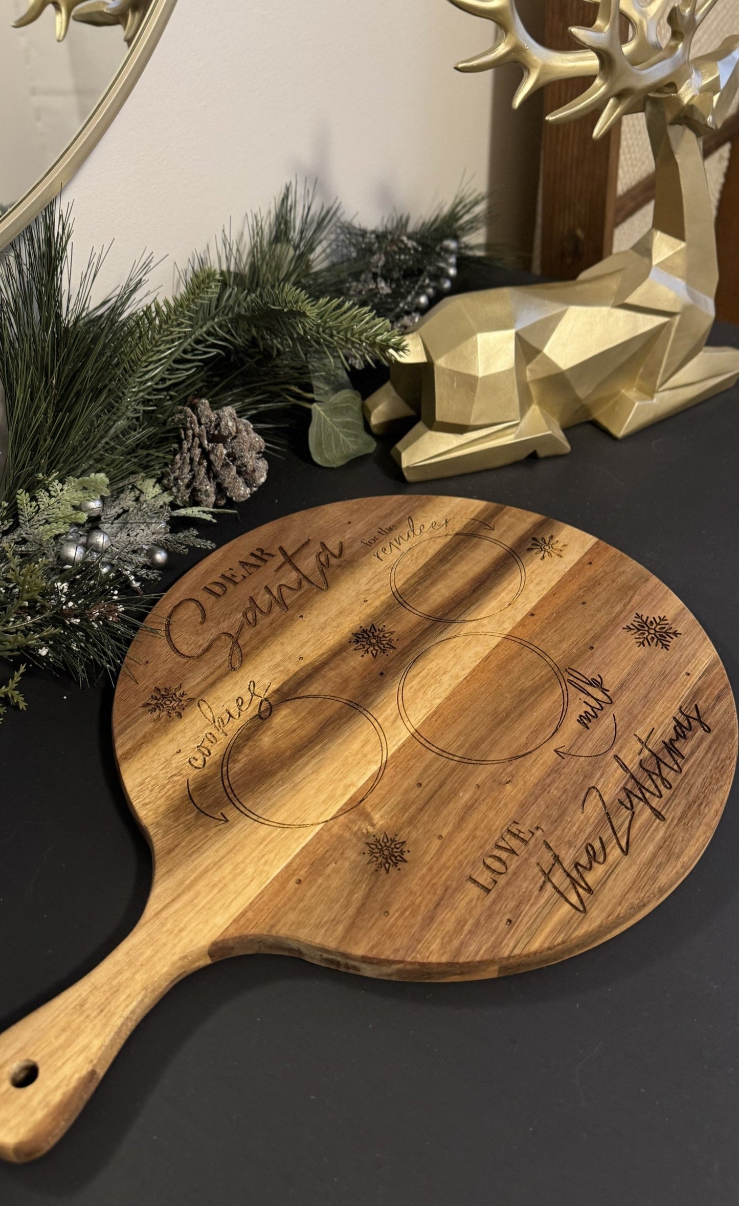 Round Acacia Serving Board - Christmas Eve